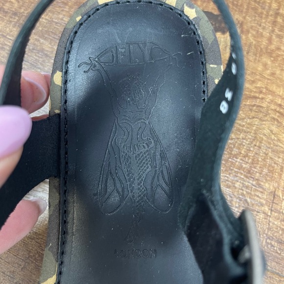 Fly London‎ - "Comb230" Double Buckle Strap Sandal - Black - EU 38/US 7.5-8 - Picture 12 of 16